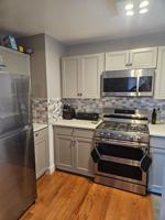 featured image of 20 Lexington Hl ##10