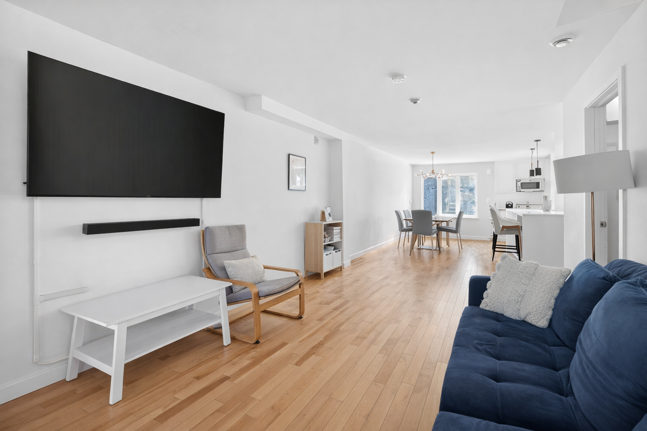 270 Rue Bourgeoys, app. 201 - Photo 4 of 17