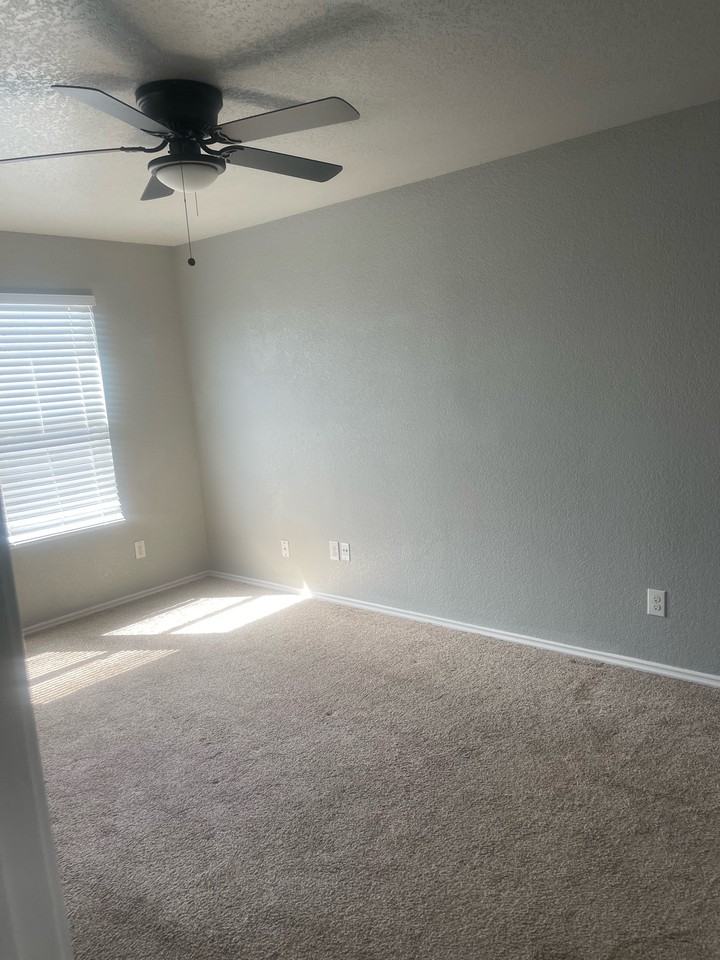 620 Northgap Dr #1 - Photo 6 of 10