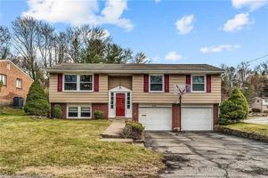 featured image of 353 Crescent Garden Dr #NA