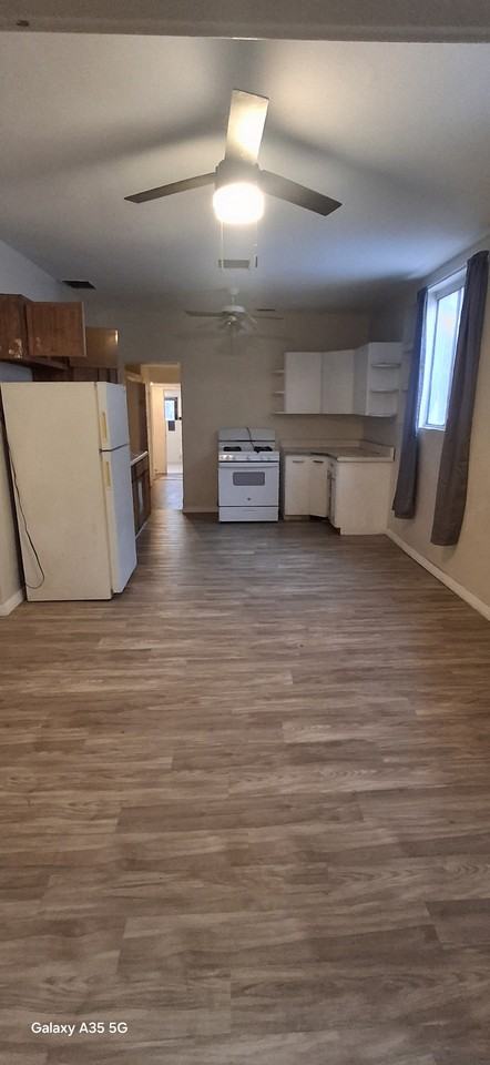 1615 Wyoming Ave #B - Photo 5 of 9