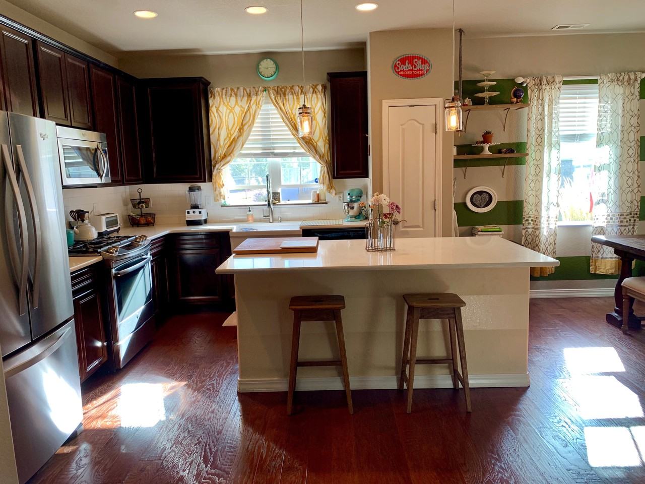 1535 Portland Gold Dr #NA - Photo 5 of 17