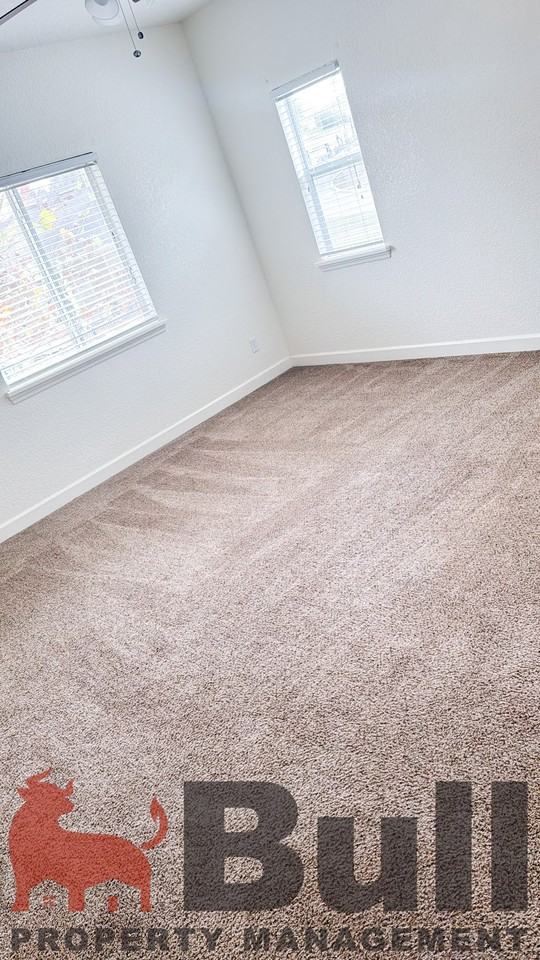 1240 Evergreen Ct #1240 - Photo 7 of 14