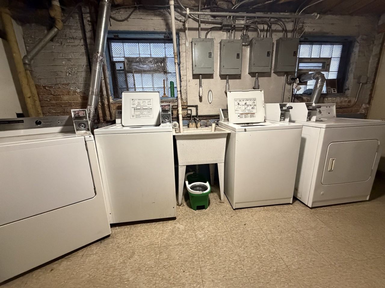 3746 N Wayne Ave #3746G - Photo 7 of 10