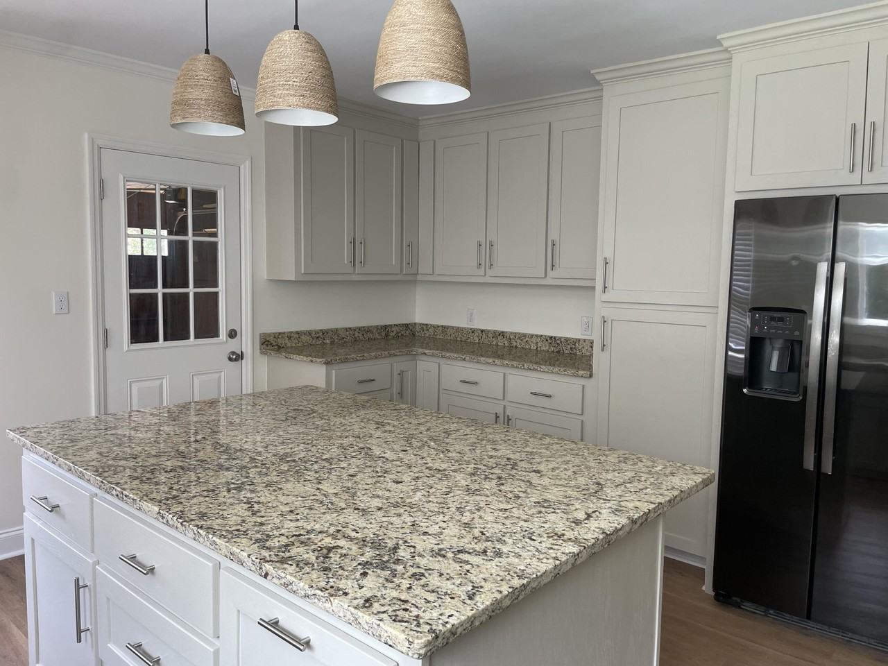 1516 Highland Park Dr Sw - Photo 4 of 18