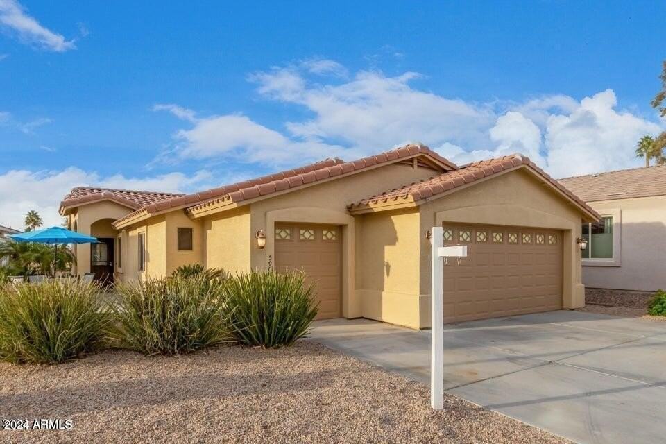 5908 E Hermosa Vista Dr - Photo 5 of 26