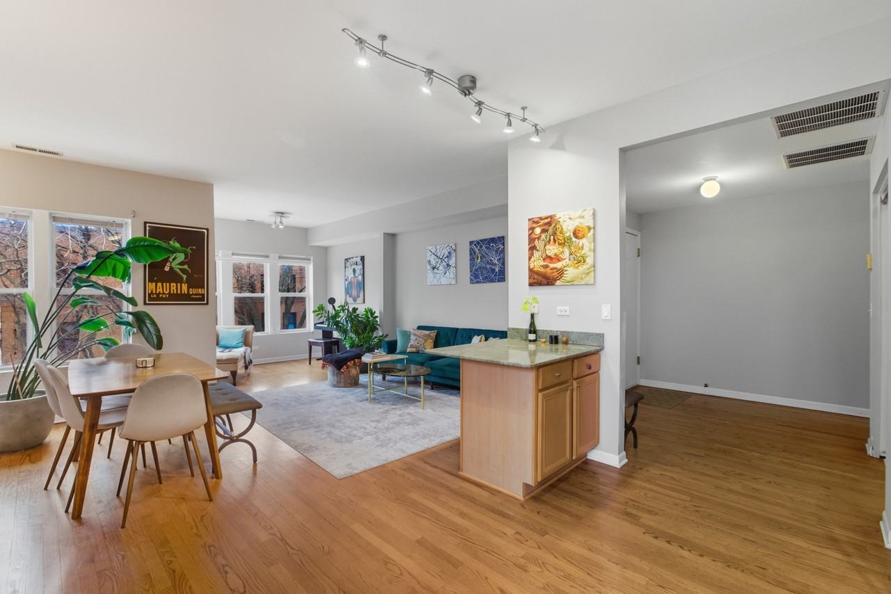 1448 W Arthur Ave #3 - Photo 4 of 12