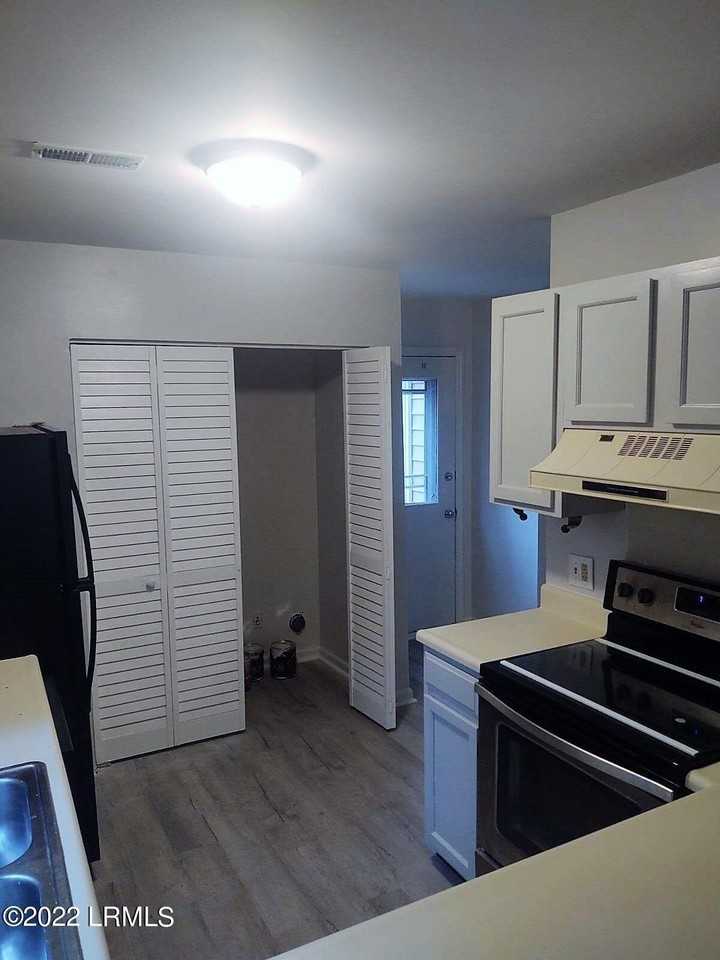 116 Tamara Ln Unit A - Photo 3 of 17