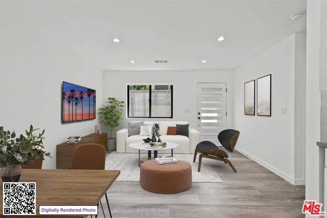 519 N Martel Ave - Photo 3 of 16