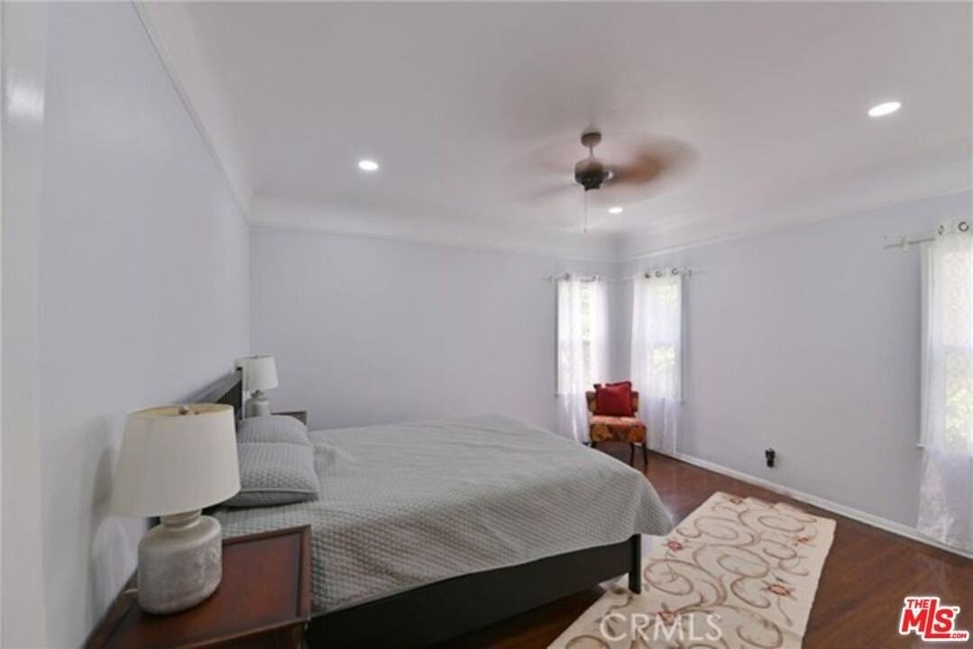 9374 W Olympic Blvd - Photo 7 of 11