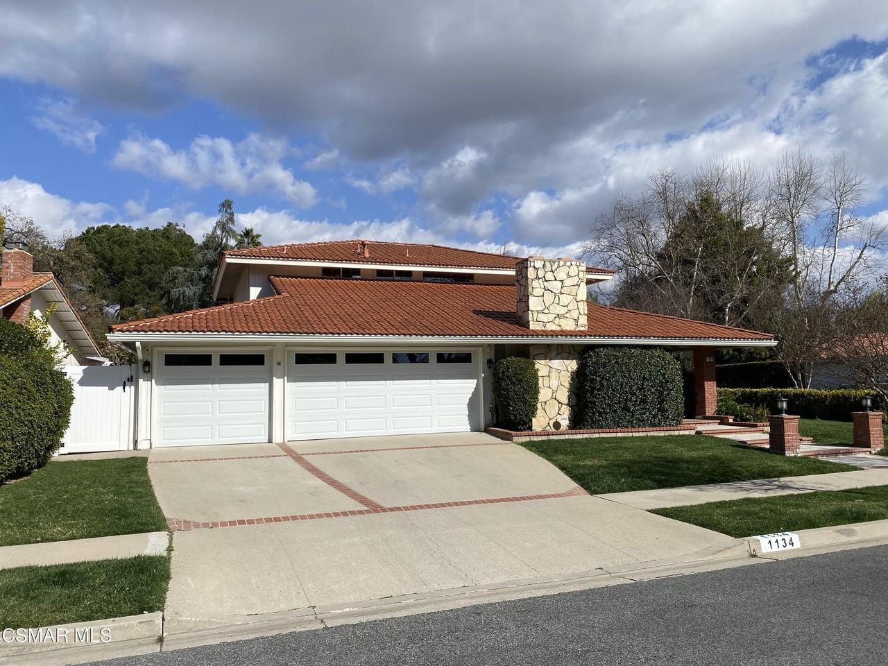 1134 Galesmore Ct - Photo 2 of 29