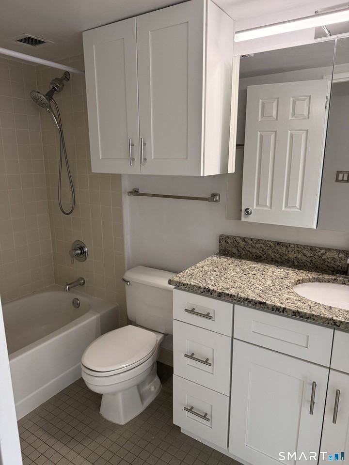 127 Greyrock Pl Apt 507 - Photo 7 of 8