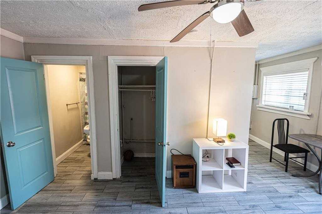 235 Walnut St Nw #E - Photo 2 of 14