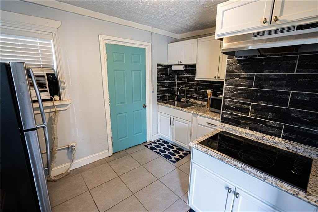 235 Walnut St Nw #E - Photo 3 of 14