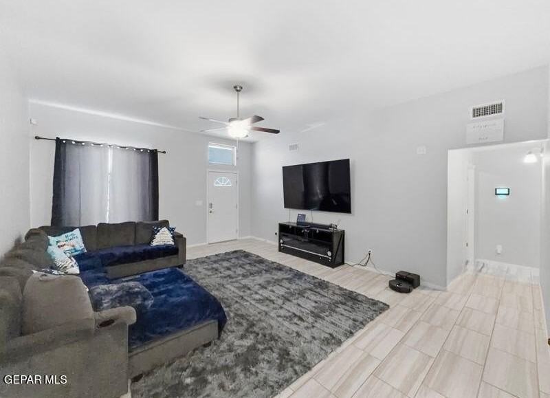 13828 Summer Story Ave - Photo 3 of 31