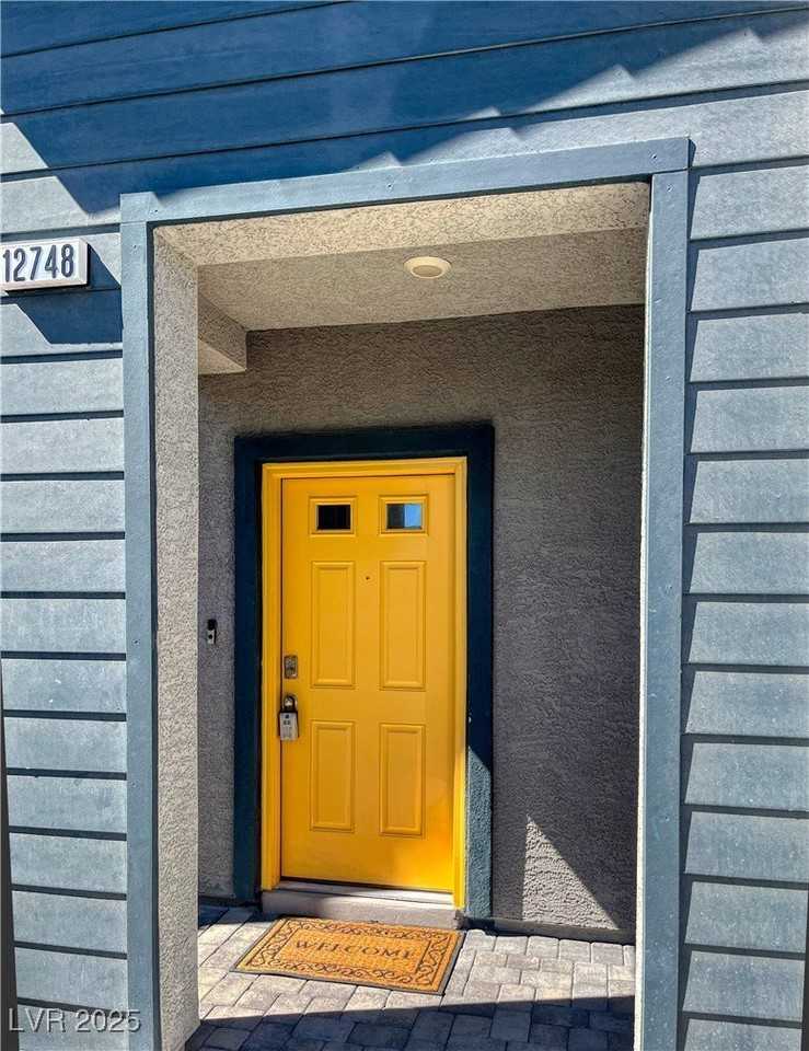 12748 Feathersong St - Photo 7 of 30