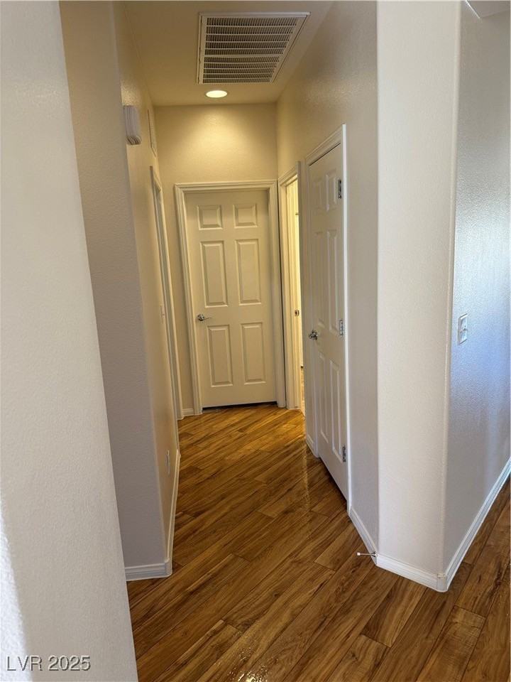 5011 Monte Penne Way - Photo 3 of 10