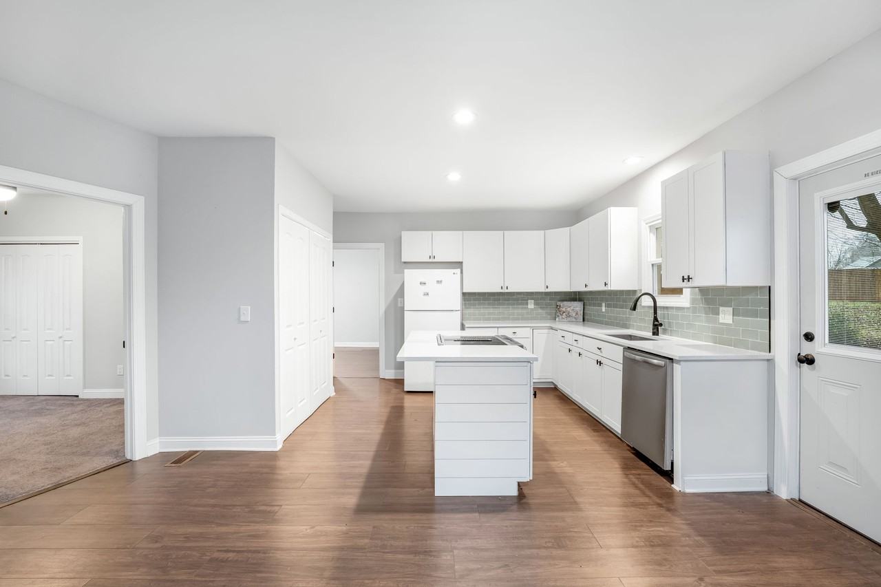 306 Sacco St #1 - Photo 7 of 32