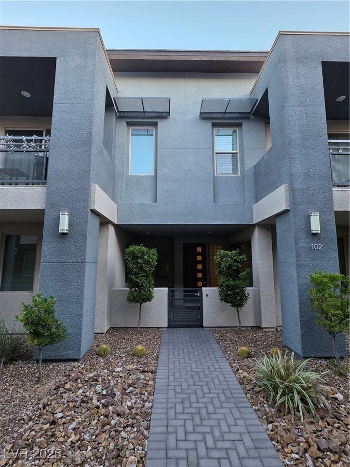 11299 Glowing Ave #102 - Photo 2 of 30