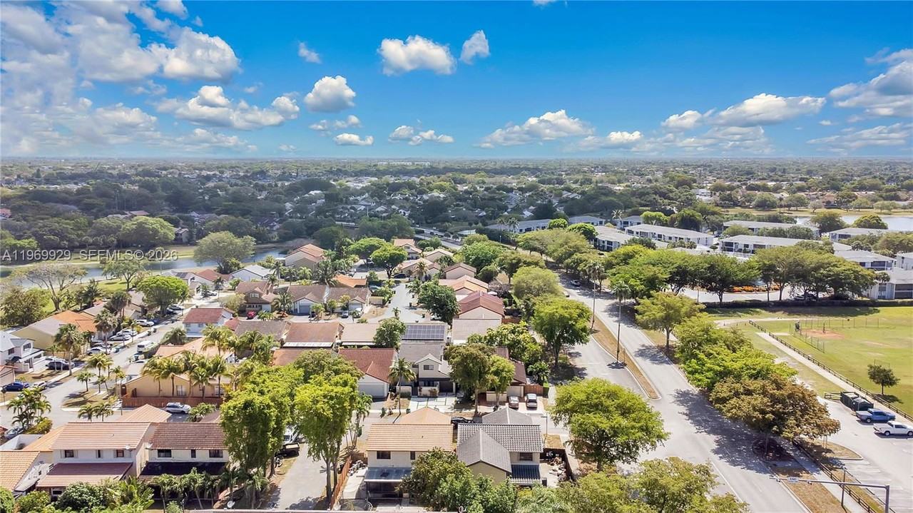 Sw 151st Ave - Photo 3 of 8