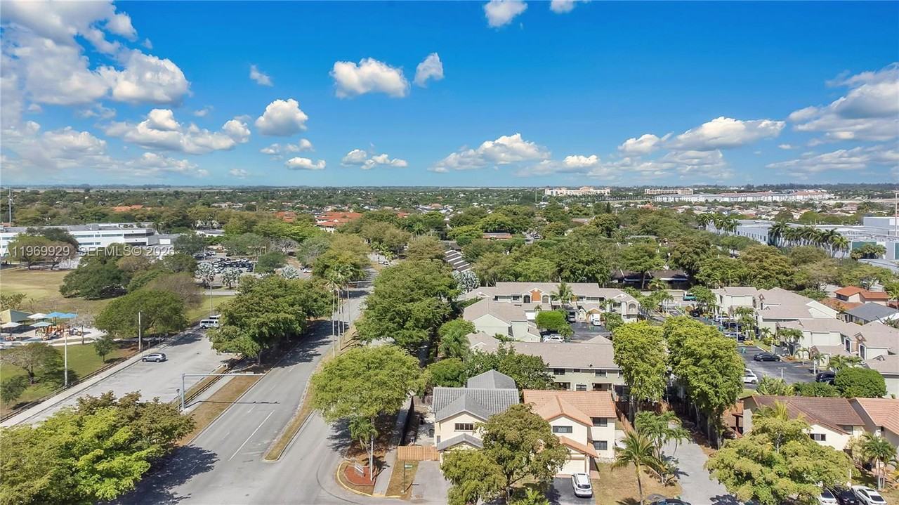 Sw 151st Ave - Photo 4 of 8