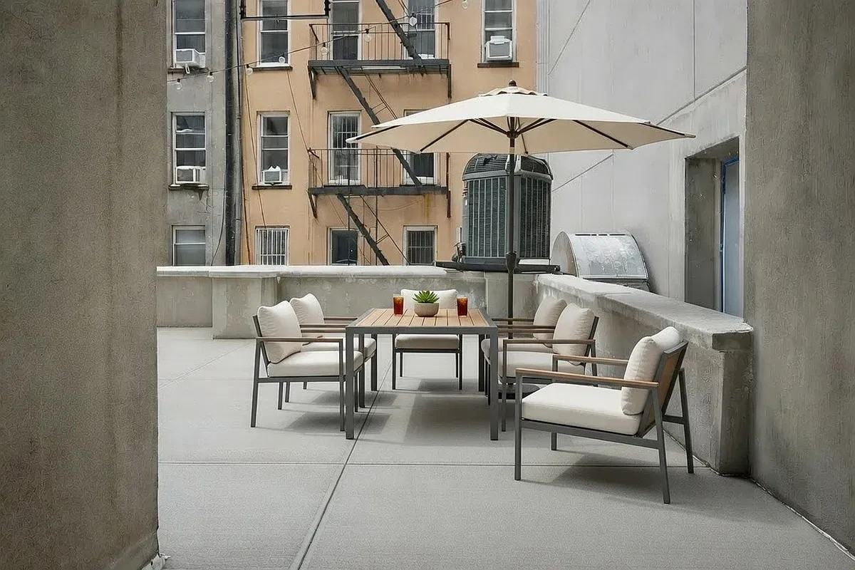 186 Orchard St #2RS - Photo 2 of 5