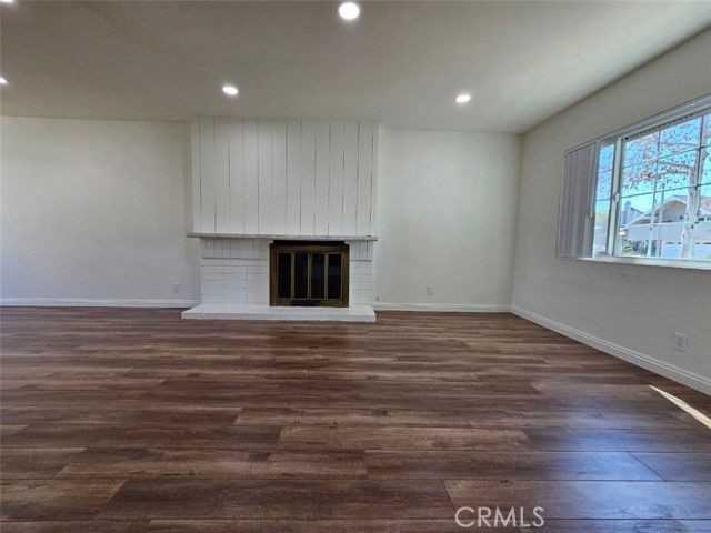 17434 Lori Ann Ln - Photo 3 of 8