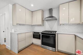 411 Grand Blvd - Photo 6 of 8