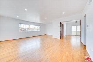 1131 14th St #8 - Photo 5 of 8