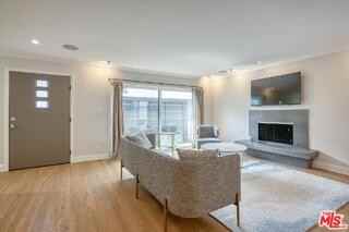 1342 Stanford St #7 - Photo 4 of 8