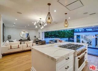 1524 N Sierra Bonita Ave - Photo 4 of 8