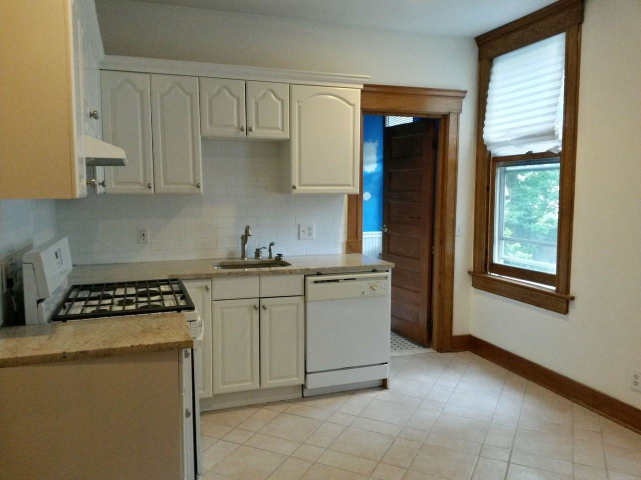 164 Fairfield Ave #1 - Photo 2 of 7