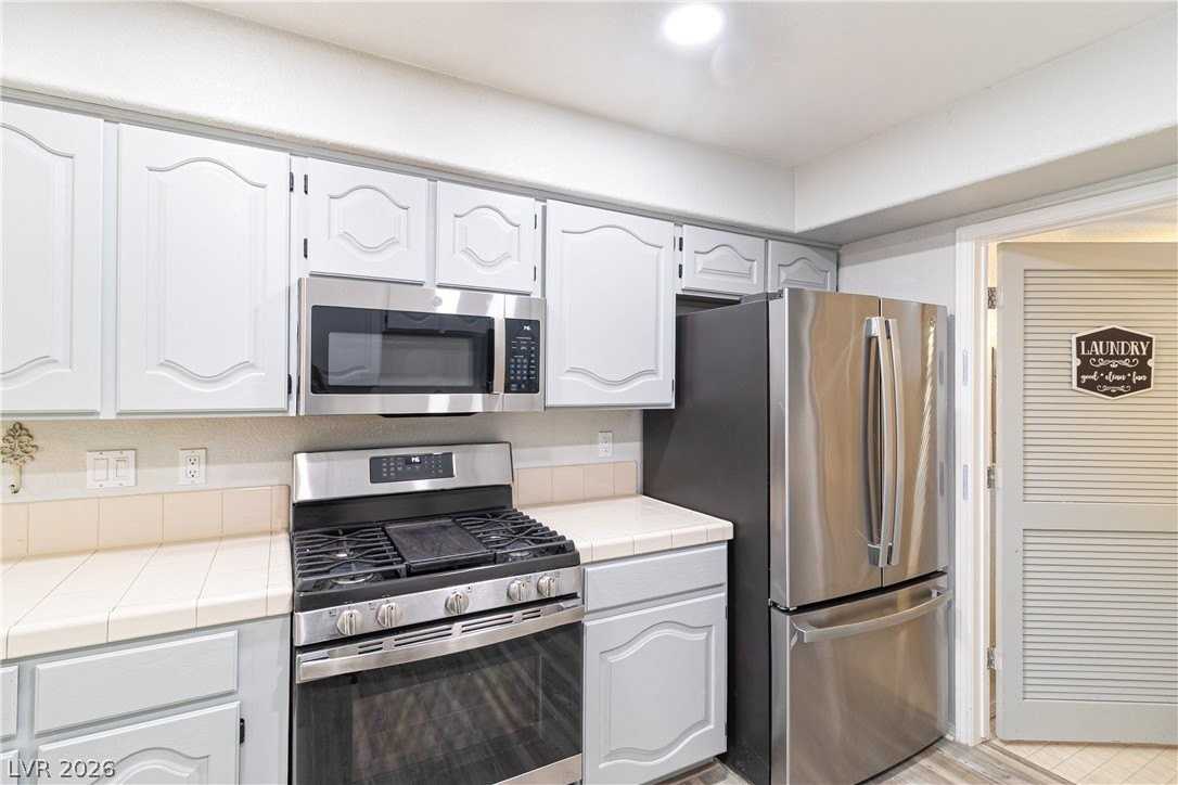 700 Capri Dr #27B - Photo 7 of 23