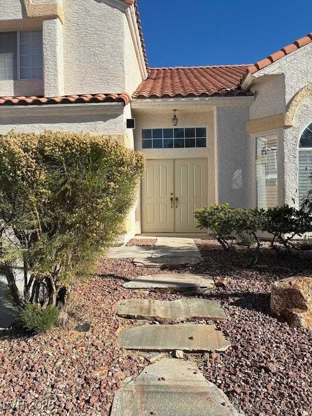 2700 Dune Cove Rd - Photo 2 of 17