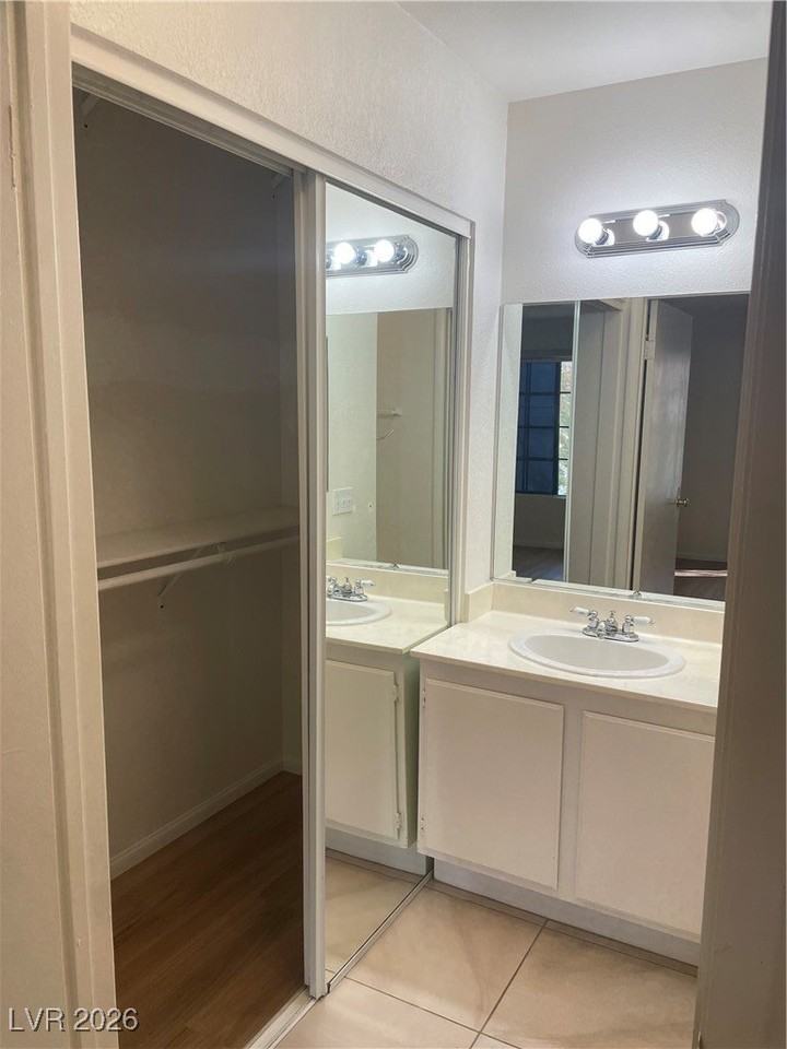 4877 S Torrey Pines Dr #206 - Photo 5 of 12