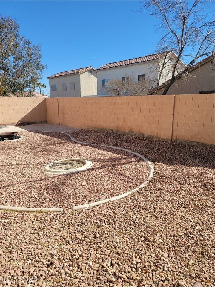 4347 Sunrise Shores Ave - Photo 7 of 21