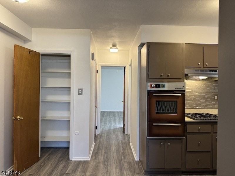 322 Franklin Ave #B - Photo 3 of 11