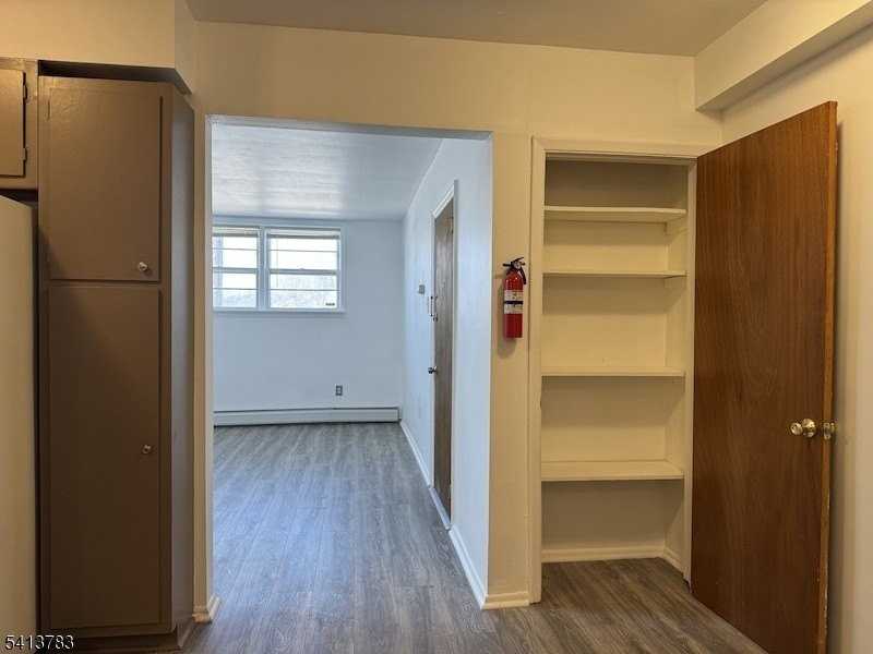 322 Franklin Ave #B - Photo 5 of 11