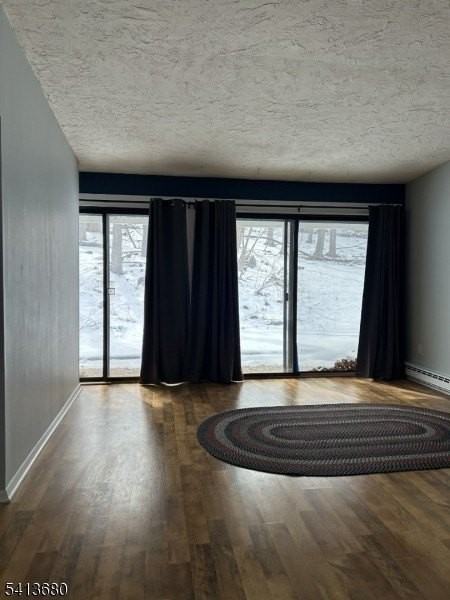 15 South Ct - Photo 4 of 18