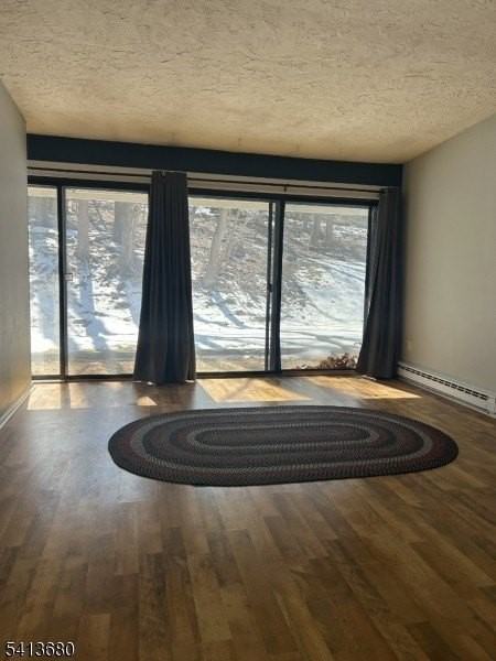 15 South Ct - Photo 3 of 18