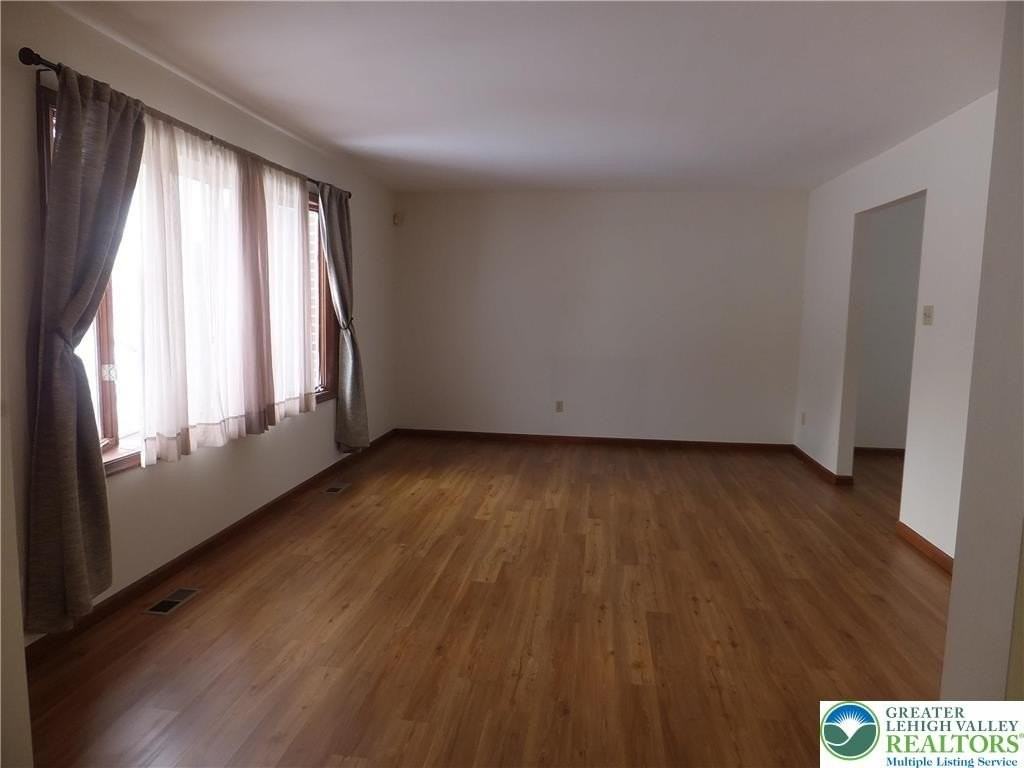 1207 Kressler Rd - Photo 3 of 27