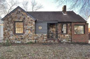 featured image of 2247 Vollintine Ave