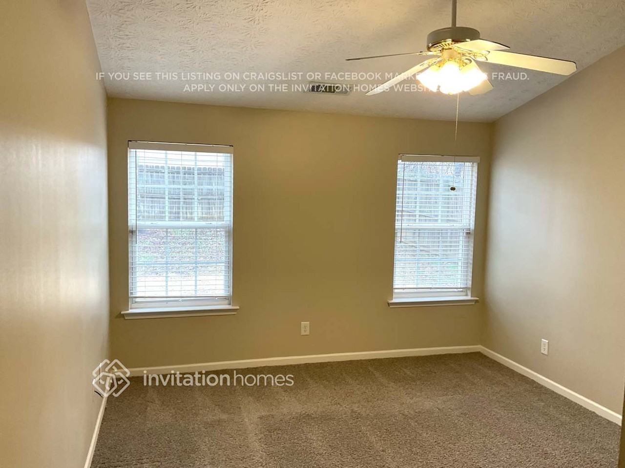 302 Meadows Ln - Photo 5 of 11