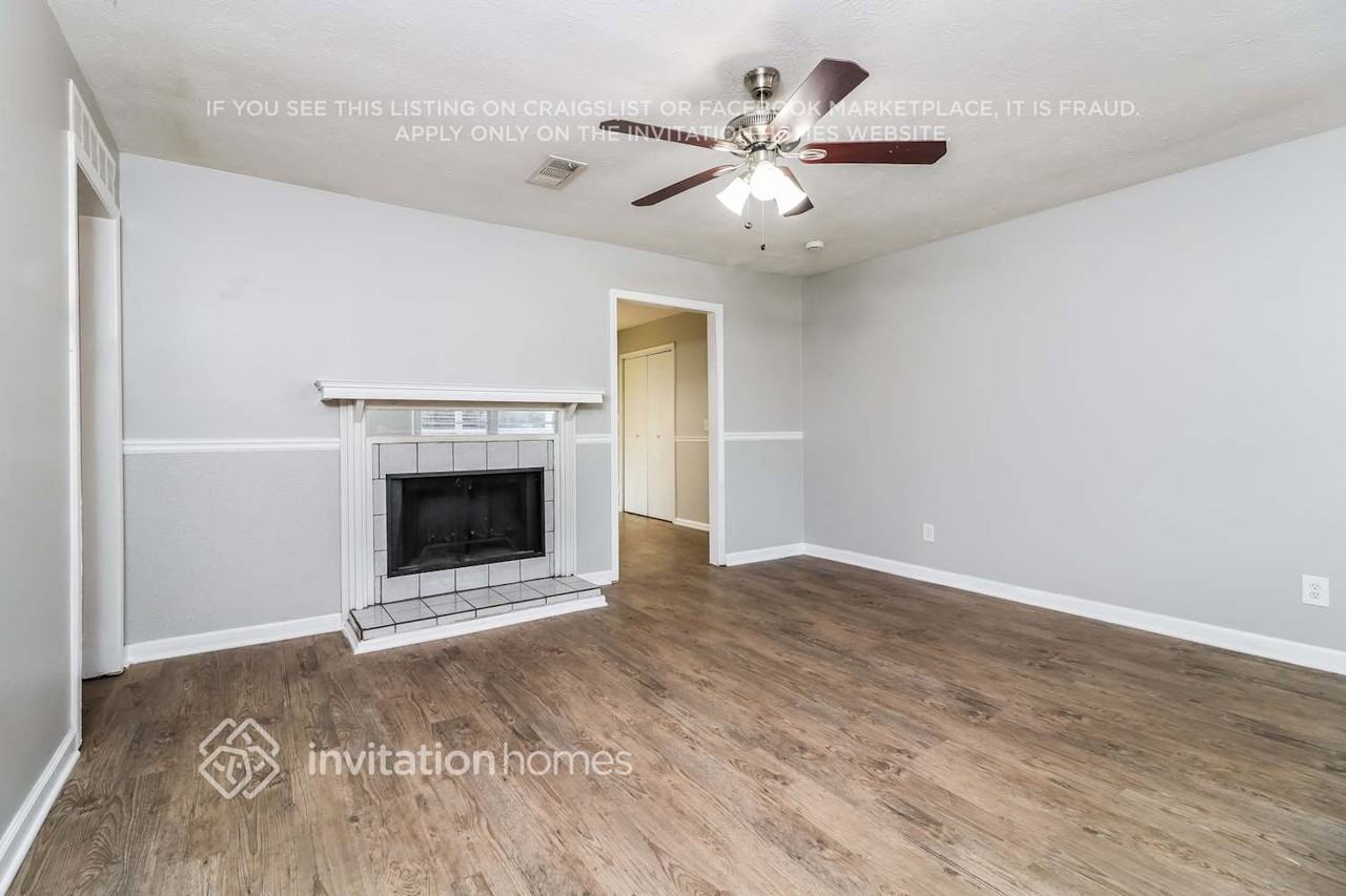 184 Sheila Ln - Photo 4 of 17