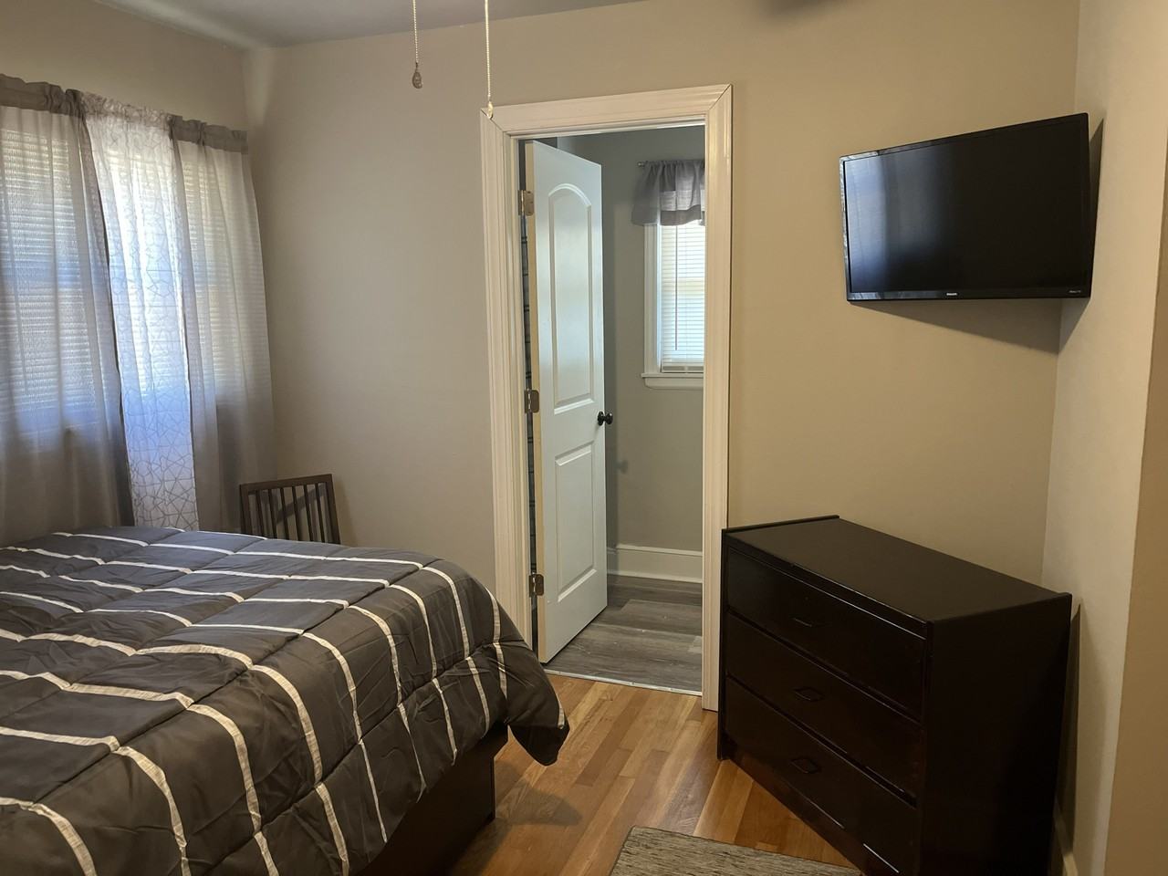 Wesley Heights Way #4 - Photo 2 of 10