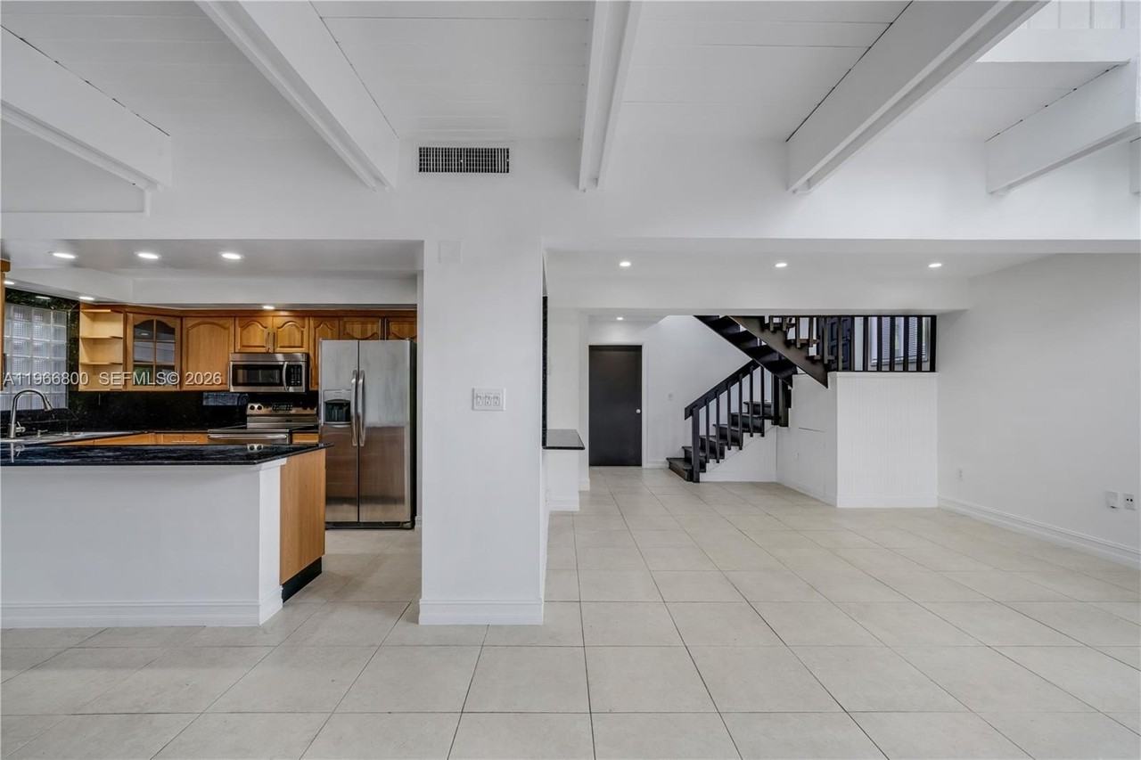 6500 Sw 54th Ln - Photo 4 of 31