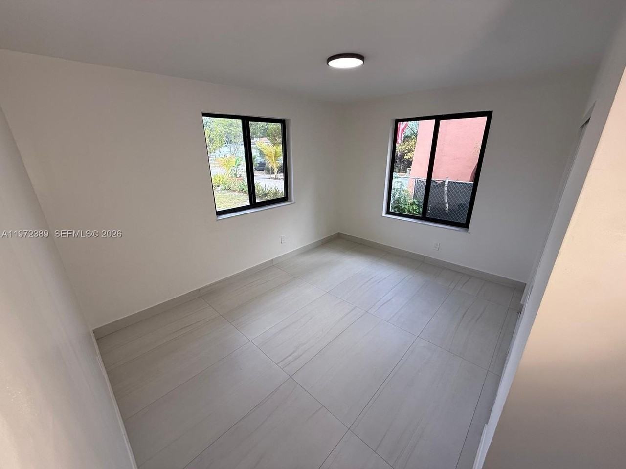 800 Jann Ave - Photo 7 of 18