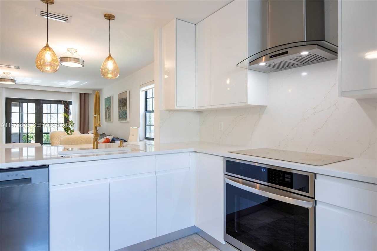 576 Westree Ln #576 - Photo 5 of 24