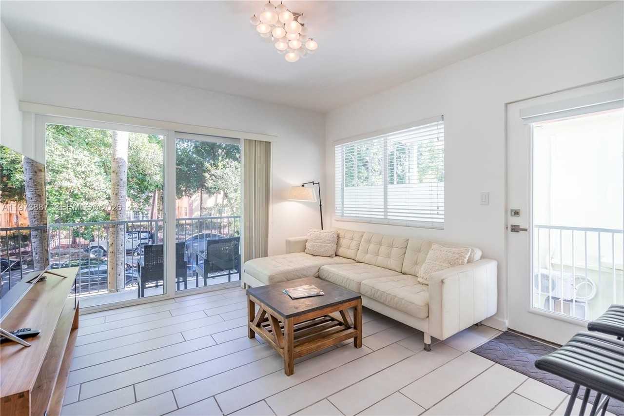 740 Meridian Ave #21