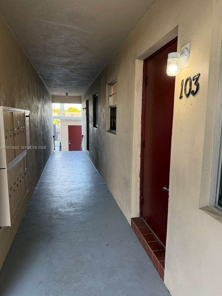 606 S C St #103 - Photo 6 of 24